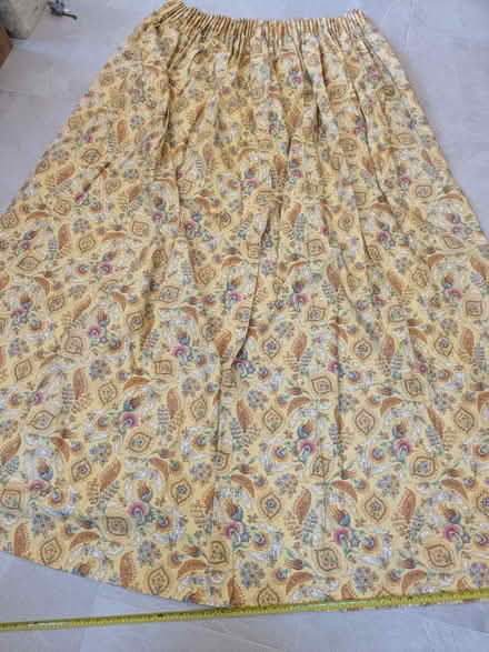 Photo of free Large lined curtain (Leamington Spa CV32) #1