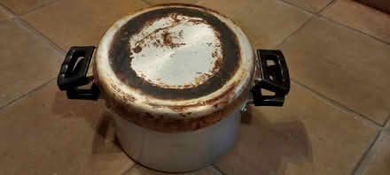 Photo of free A variety of pots and pans (Eastbourne BN21 2) #2