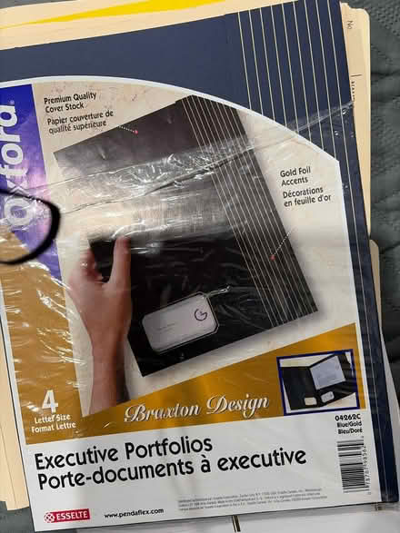 Photo of free Business card paper (Mavis and Eglinton) #1