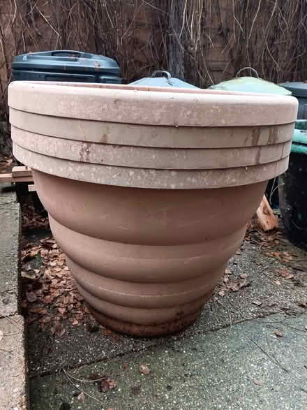 Photo of free Large plastic terracotta plant pots x 4 (Winshill DE15) #1