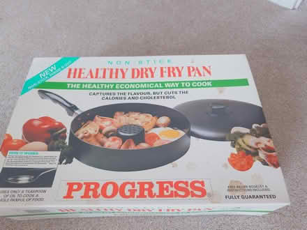 Photo of free Dry-fry pan unused in box ideal Christmas gift (Putnoe MK41) #1