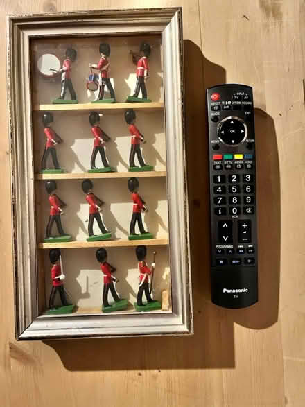 Photo of free Marching soldiers box frame (TW12 - Hampton Hill) #2