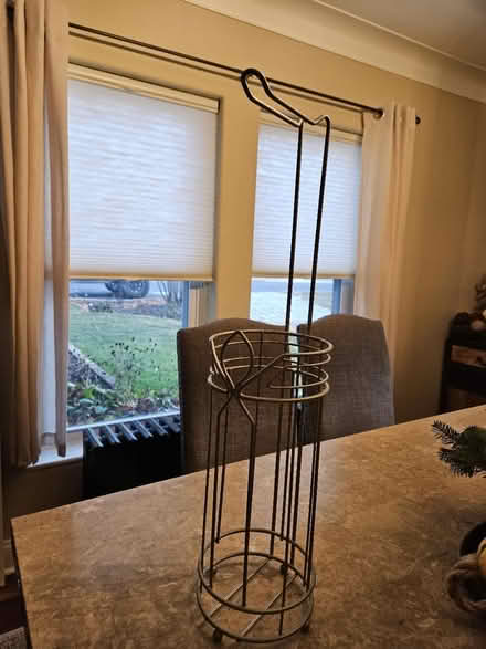 Photo of free TP Holder (Middletown Historic Section) #1