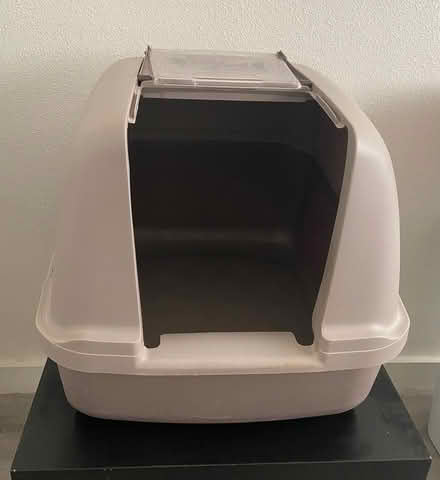 Photo of free Used Jumbo Cat Litter Box (Richmond) #2