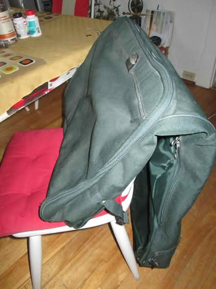 Photo of free Samsonite garment travel bag (Old Ottawa South) #1