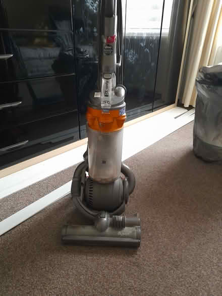 Photo of free Dyson vacuum cleaner (Dagenham RM8) #1