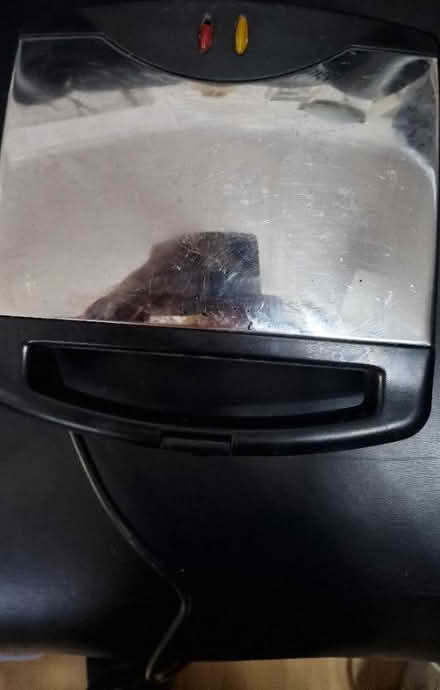 Photo of free Small sandwich toaster (Brandhall b68) #1