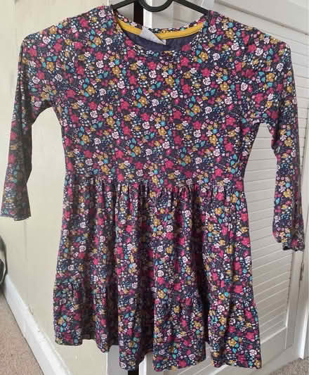 Photo of free Dresses suitable for 3/4 year old (TW15) #1