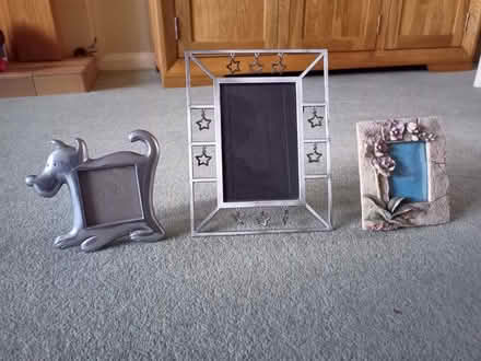 Photo of free Small picture frames - to go together (Purley on Thames RG31) #1