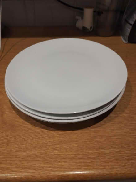 Photo of free 4 large white plates (Frome BA11) #1