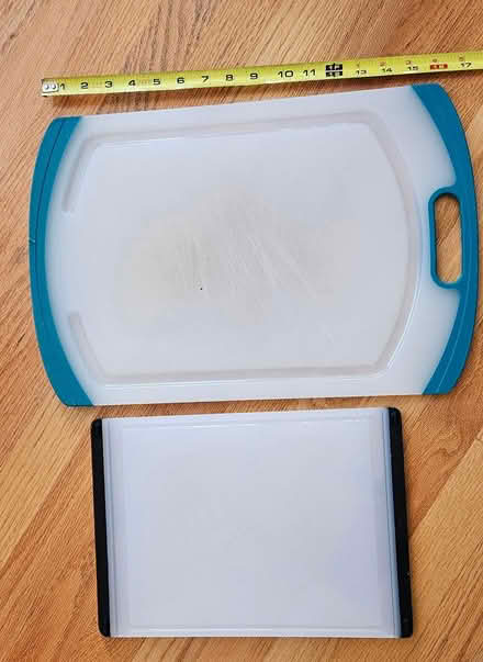 Photo of free Plastic chopping board (south los altos) #1
