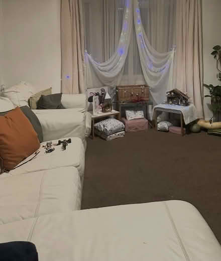 Photo of free Dfs White Leather Corner Sofa-Bed (Leyton/Leytonstone) #2