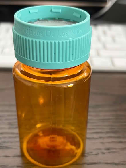 Photo of free prescription bottles (St Petersburg, Meadow Lawn.) #3