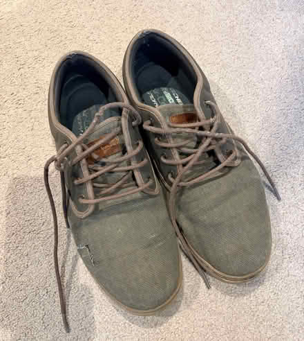 Photo of free Pair of Skechers size 10 mens shoes (Cutteslowe OX2) #1