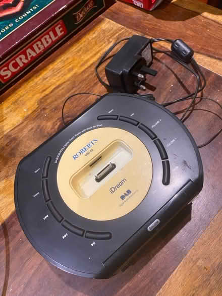 Photo of free Clock radio (Queens Park W10) #4