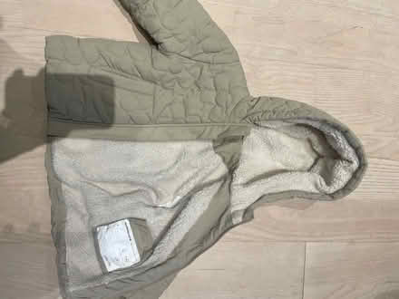 Photo of free Girls coat, 3-4 yrs (SW8 Battersea) #2