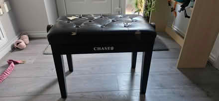 Photo of free Piano / Keyboard stool (Shirley B90) #1