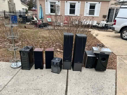 Photo of free Speakers Plus *Curb alert (Landover hills) #1
