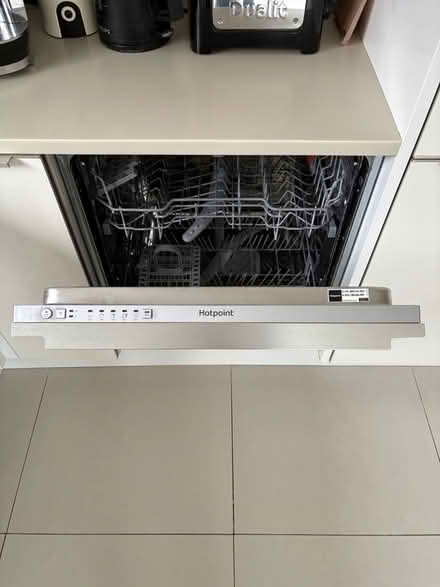 Photo of free Hotpoint Integrated Dishwasher (Stubbington PO14) #3