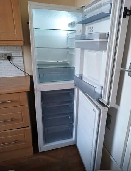 Photo of free Fridge freezer (W10 nottinghill) #2