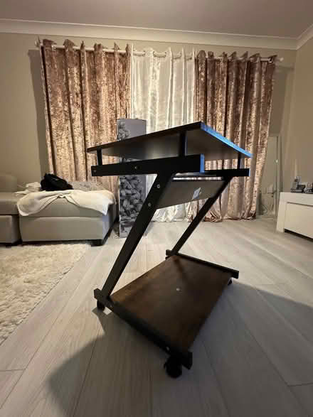 Photo of free Computer Desk (Carshalton SM5) #3