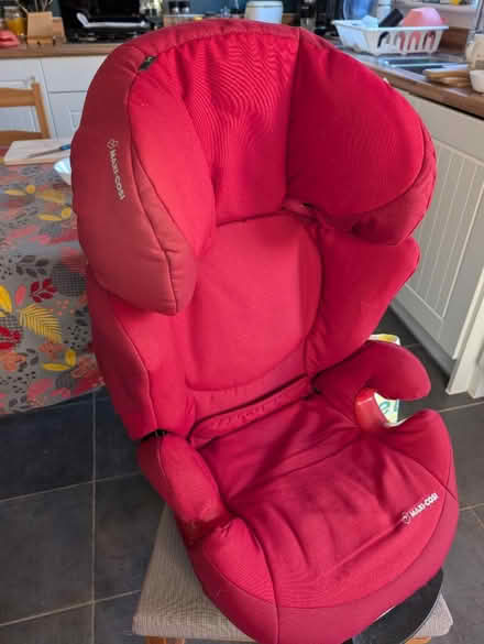 Photo of free Red Maxi-Cosi Rodi car seat (PE19, St Neots, Love's Farm) #1
