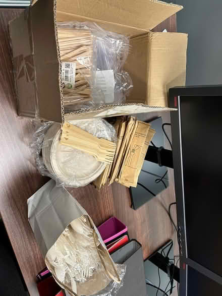 Photo of free Wooden/ plastic cutlery (w2 2es) #1