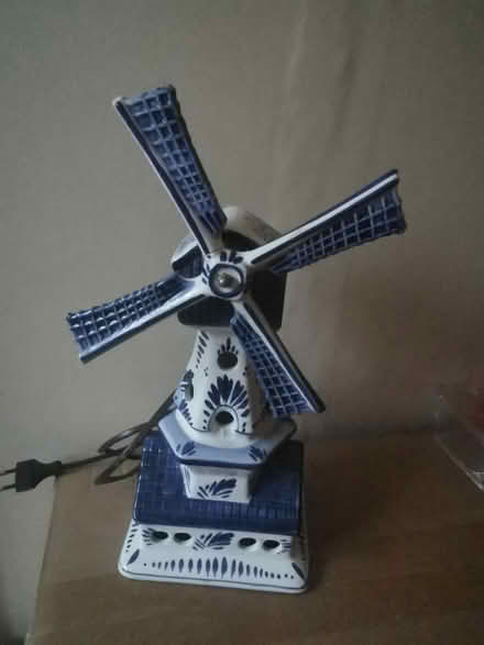 Photo of free Lamp (Clifton, Nottingham NG11) #3