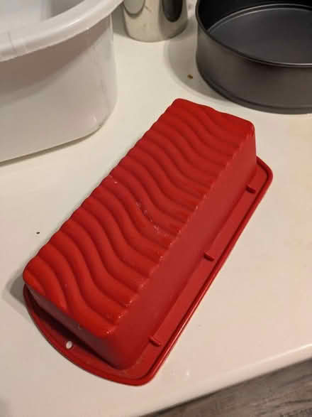 Photo of free Silicone loaf baking tin (Heaton) #4
