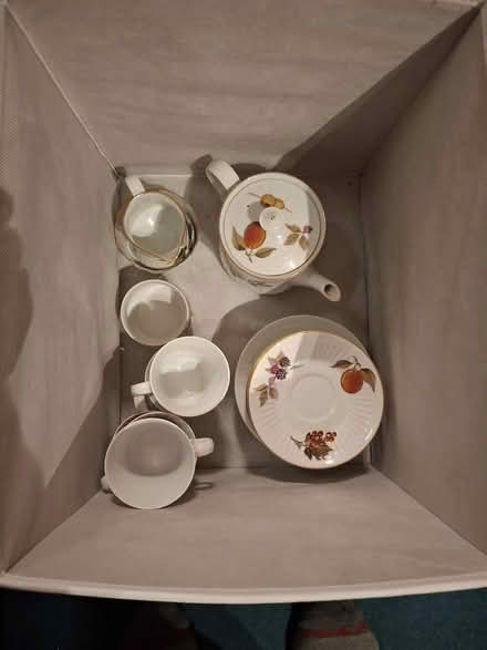 Photo of free Royal Worcester Evesham Teaset (Horsham back of station) #2