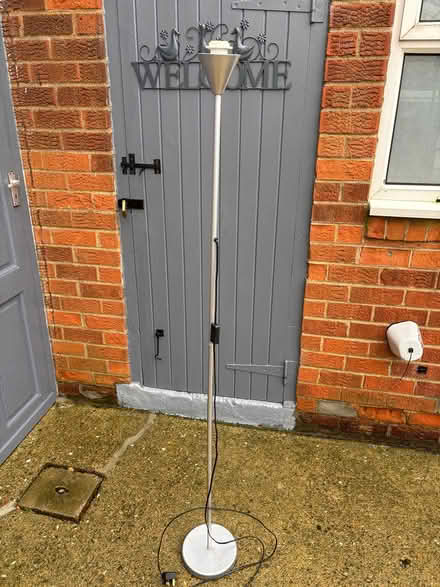 Photo of free Up light (Sigglesthorne HU11) #1