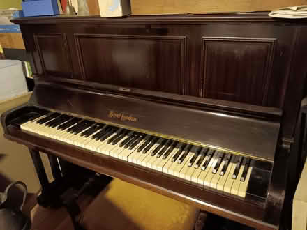 Photo of free Upright piano (PL3) #1