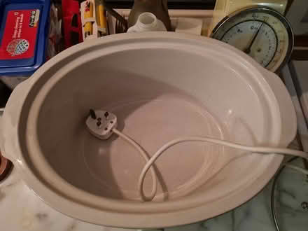 Photo of free Large Slow,Cooker (CT11) #3