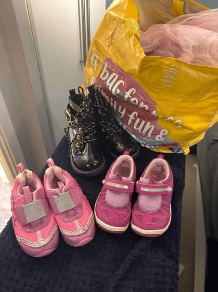 Photo of free Girls clothes (MK42) #1