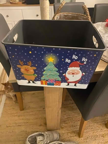 Photo of free Xmas Box (CH62) #1