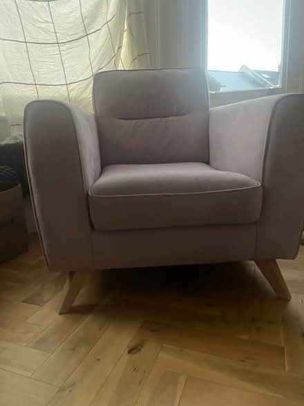 Photo of free Comfy pink armchair (N8 0ET) #3