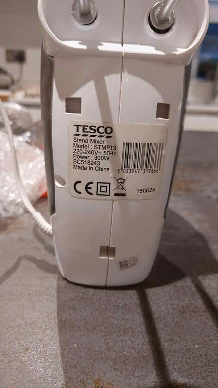 Photo of free Stand mixer and scales (Broadsands TQ4) #4