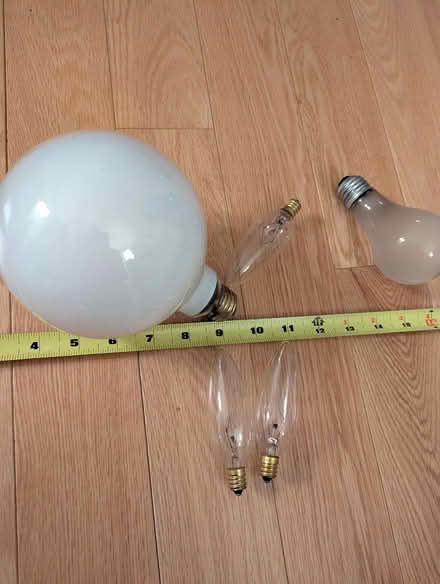 Photo of free Incandescent light bulbs (Old Barrhaven) #1