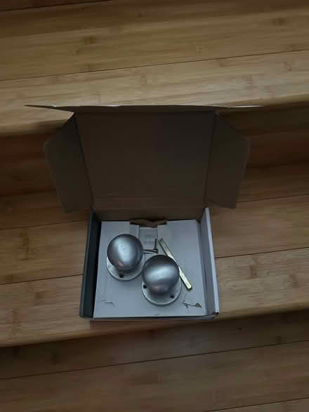 Photo of free Replacement door knobs (Stoke Newington N16) #1