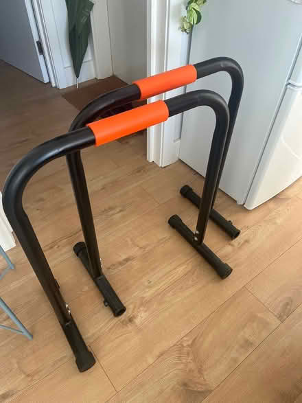 Photo of free Shoulder dip bars (NG3 5BQ) #1