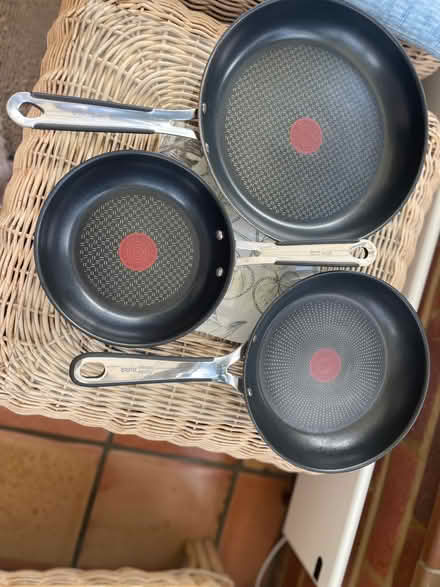 Photo of free 3 non stick frying pans (Bengeo SG14) #1