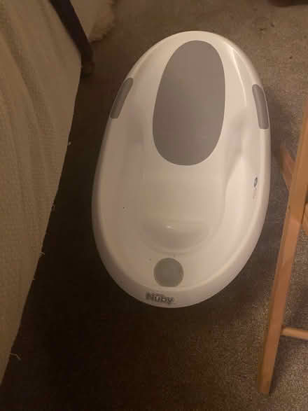 Photo of free Moses basket and baby bath (Warbstow PL15) #2