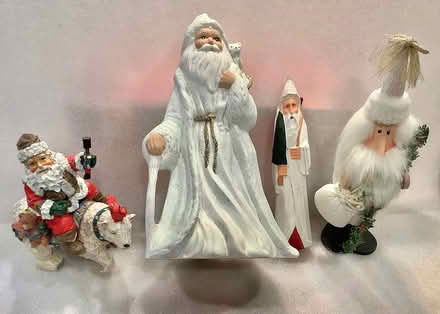 Photo of free Santa Claus Figurines (Palos Park) #1