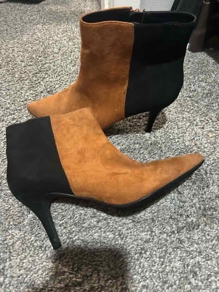 Photo of free 7.5 booties (Oxon hill) #1