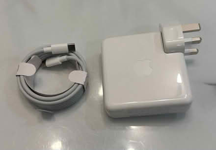 Photo of Apple MacBook Charger & Plug (Temple Cowley OX4) #1
