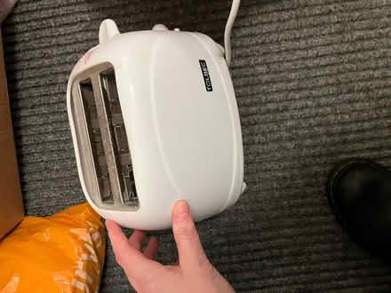 Photo of free 2 slice toaster/2 (Bath combe down/odd down) #1