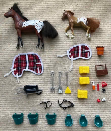 Photo of free Gee Gee Friends Stable toy set (Warnham) #3