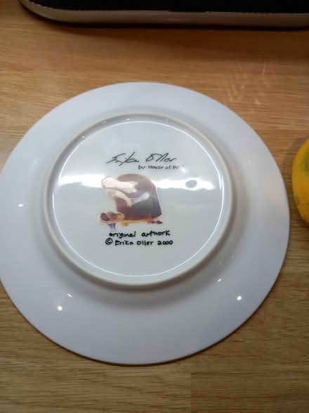 Photo of free Christmas plate (Roundhill area brighton) #2