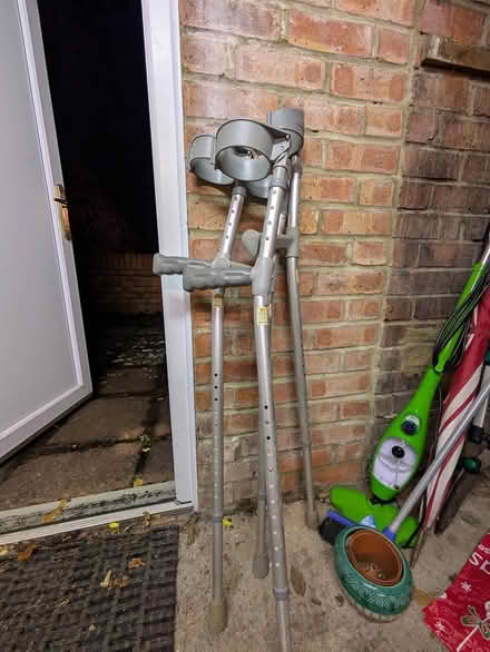 Photo of free 2 pairs of crutches (Havant/Bedhampton PO9) #1