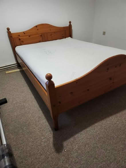 Photo of free Double bed - with/without matress (Cambridge CB4) #2